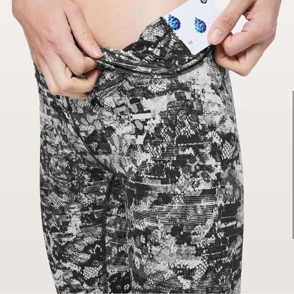 Lululemon Wunder Under High Rise Cropped Legging Masked Lace Starlight Black - Picture 13 of 13